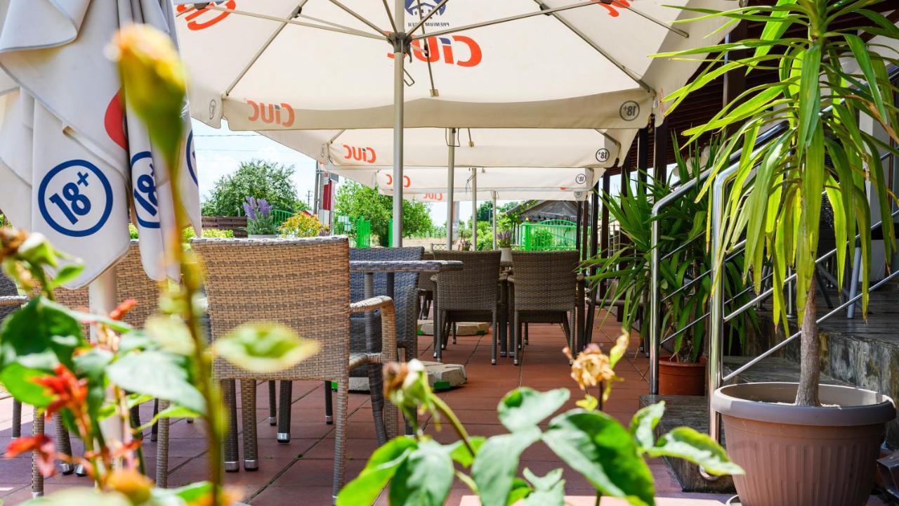 Green Delta Hotel Murighiol Exterior foto